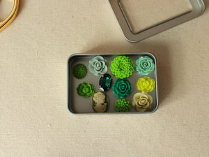 Green Flower Magnet Set