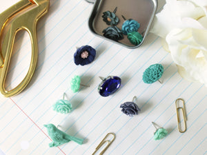 Blue and Green Flower Push Pin Set