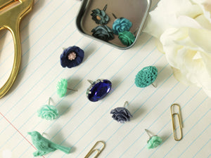 Blue and Green Flower Push Pin Set