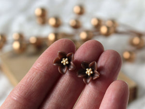 Brown Pinwheel Flower Earrings