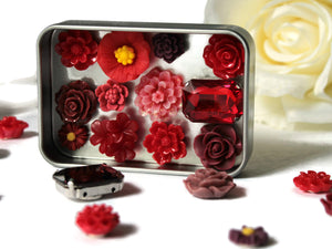 Red Flower Magnet Set