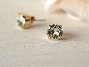 April Birthstone Stud Earrings in Clear Crystal