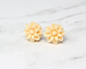 Single Bloom Studs in Peach Flower