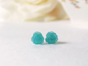 Single Bloom Rose Stud Earrings in Frosted Blueberry