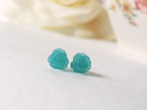 Single Bloom Rose Stud Earrings in Frosted Blueberry