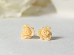 Single Bloom Stud Earrings in Peach Open Rose