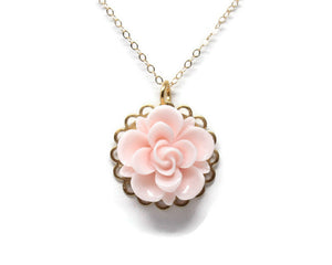 Single Blooms Necklace 20" in Pale Pink Succulent