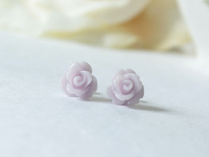 Single Bloom Rose Stud Earrings in Pale Thistle